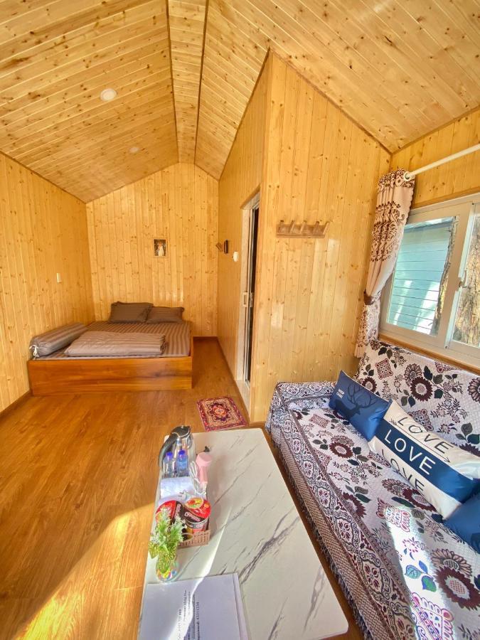 Henisi Homestay Mang Den Kon Von Kla Eksteriør bilde